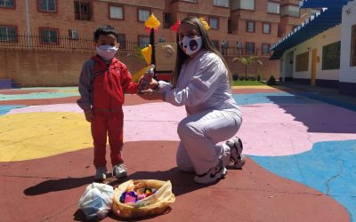 RECICLAR Y AYUDAR: TAPITAS POR PATITAS